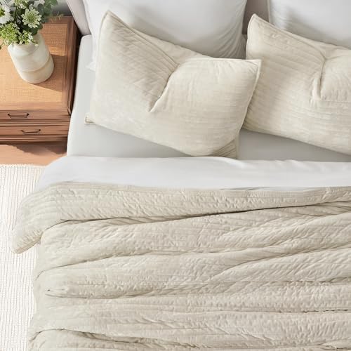 Stripe Channel Luxury Velvet Quilt Set King Size