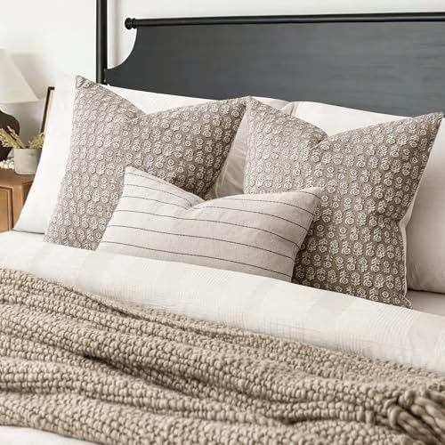 Decorative Floral Print Throw Pillow Covers 18×18 Inch (2 Count)