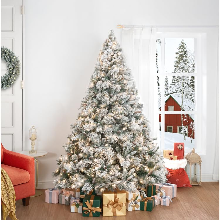 6.5ft Snow Flocked Christmas Tree with Lights