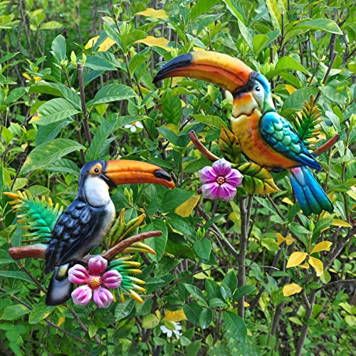 Metal Bird Wall Decor Toucan Tropical Outdoor Wall Art Suitable for Indoor and Outdoor Garden Fence Patio Decor. (2 Count)