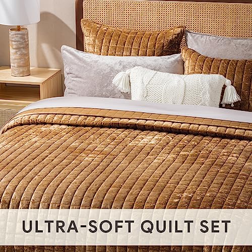 Velvet Quilt Set