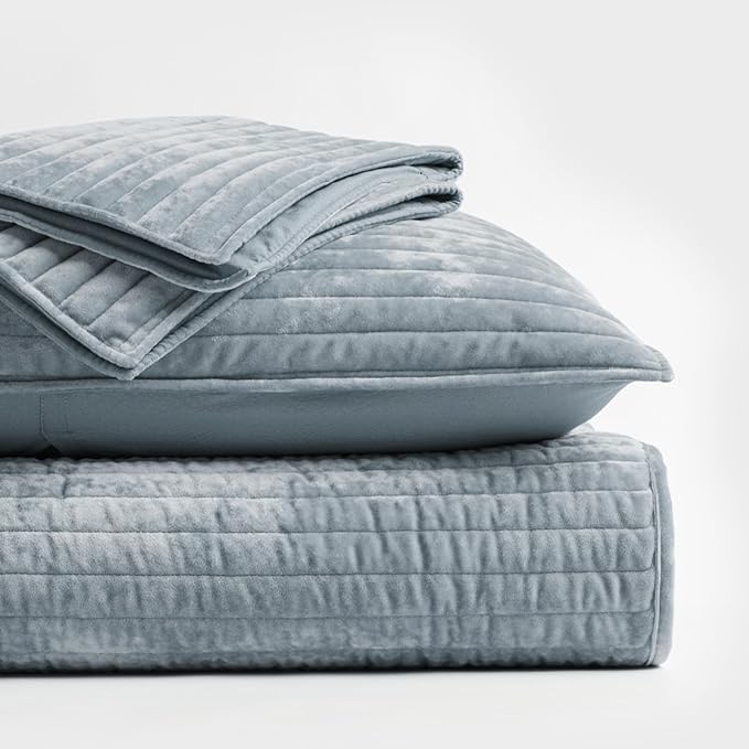 EVERGRACE Velvet Quilt Set Queen Size, Luxurious Soft Striped Channel Bedding Set, Lightweight Velvet Comforter for All Season, Oversized Bedspread Coverlet with 2 Matching Shams, Blue Linen
