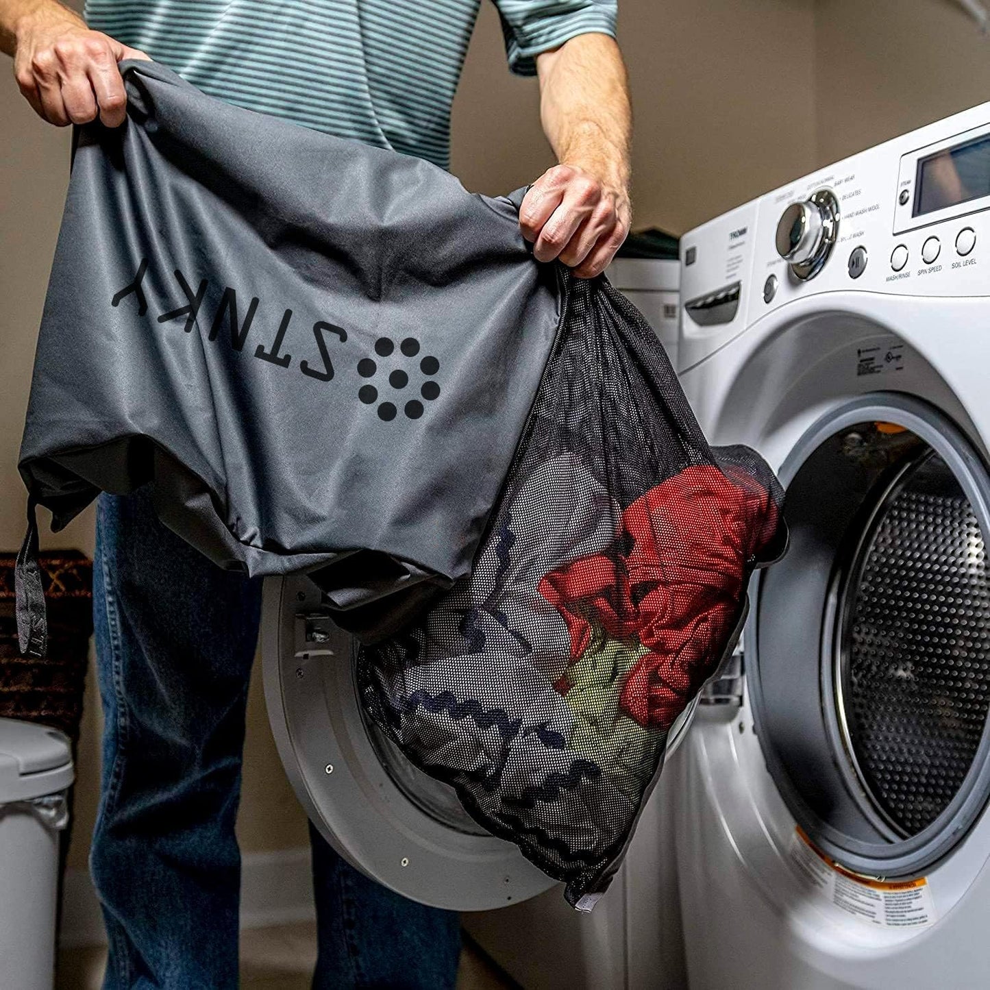 Bag Pro - Laundry Bag - Wash Bag for Health Workers, Sports, Fitness & Travel - NestledHome