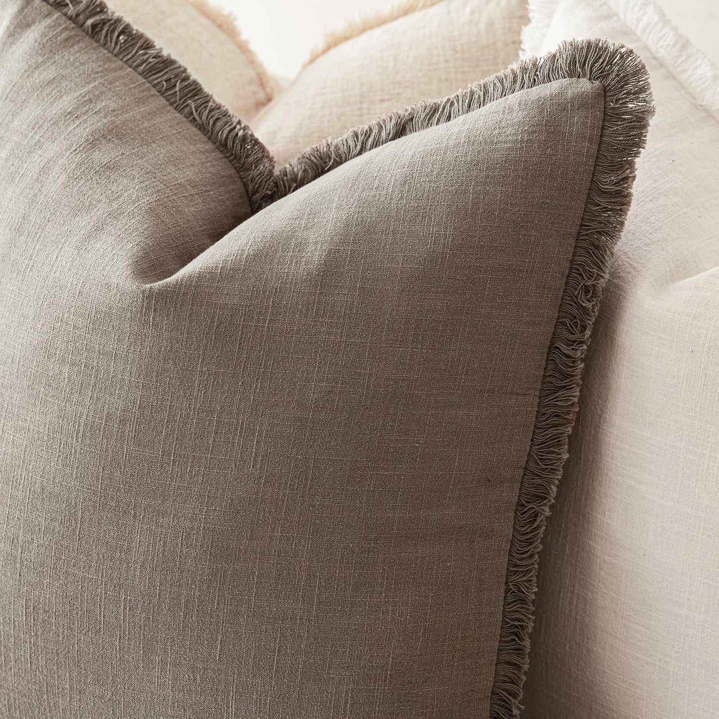 Foindtower Set of 2 Decorative Linen Fringe Lumbar Throw Pillow Covers Boho Farmhouse Cushion Cover with Tassels Soft Accent Pillowcase for Couch Sofa Bed Living Room Home Decor,12×20 Inch,Brown Tan