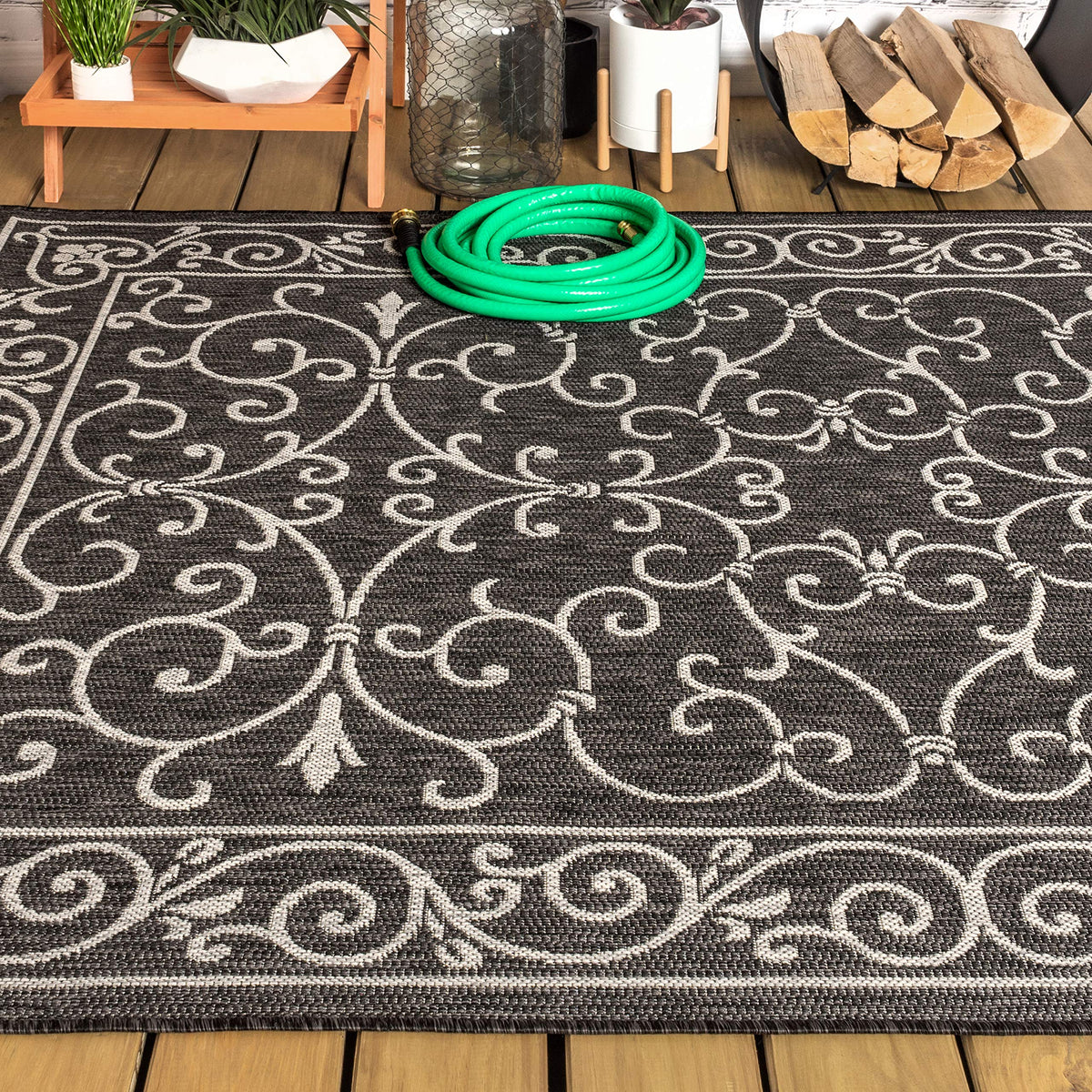 Vintage Filigree Indoor Outdoor Area Rug 4X6 Black