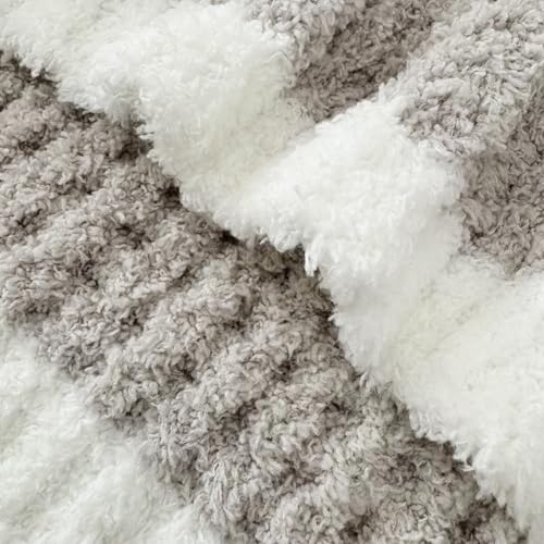 Checkered Throw Blanket