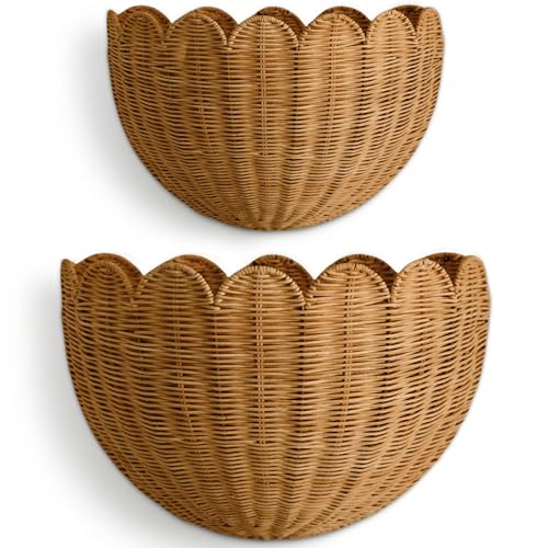 Scalloped Wicker Wall Basket
