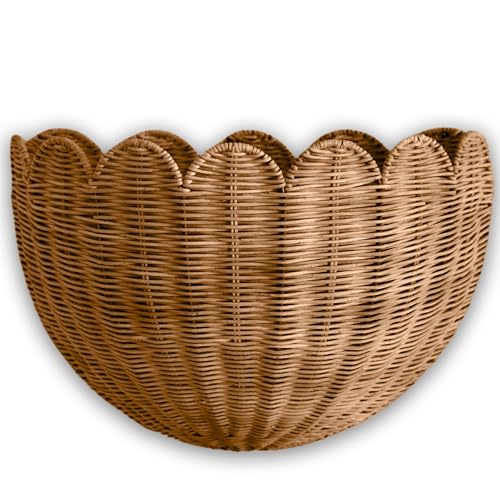 Scalloped Wicker Wall Basket